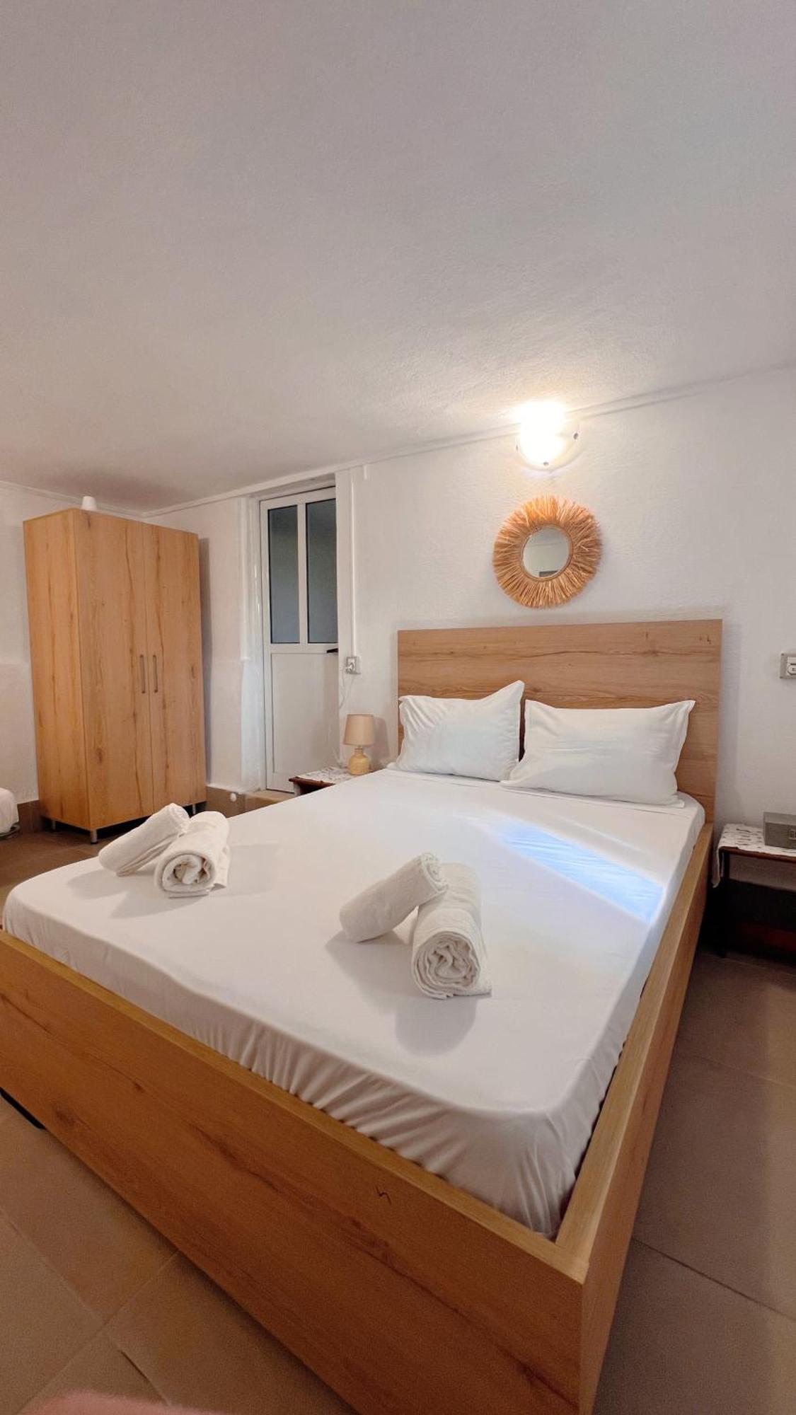 Petra Oliva Apartment Dhermi Ngoại thất bức ảnh