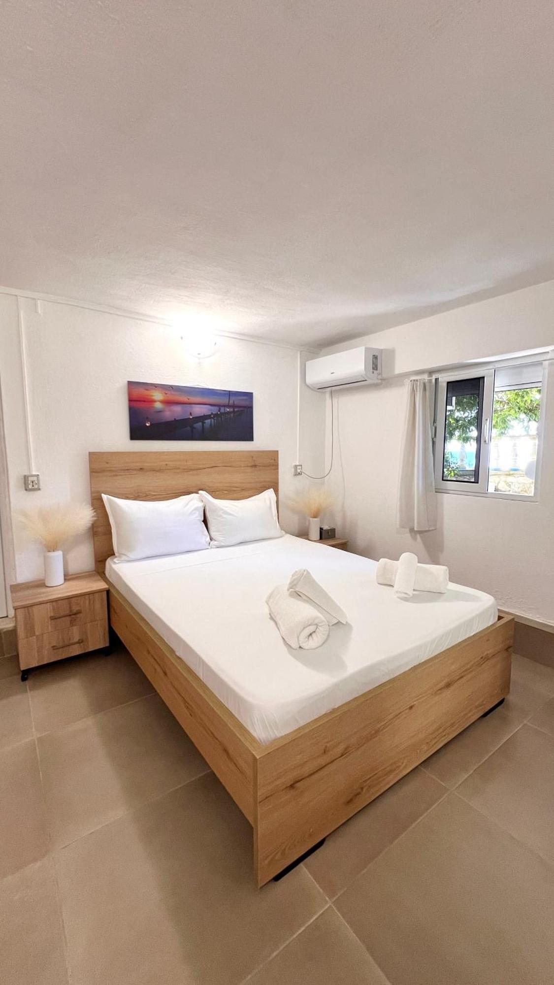 Petra Oliva Apartment Dhermi Ngoại thất bức ảnh